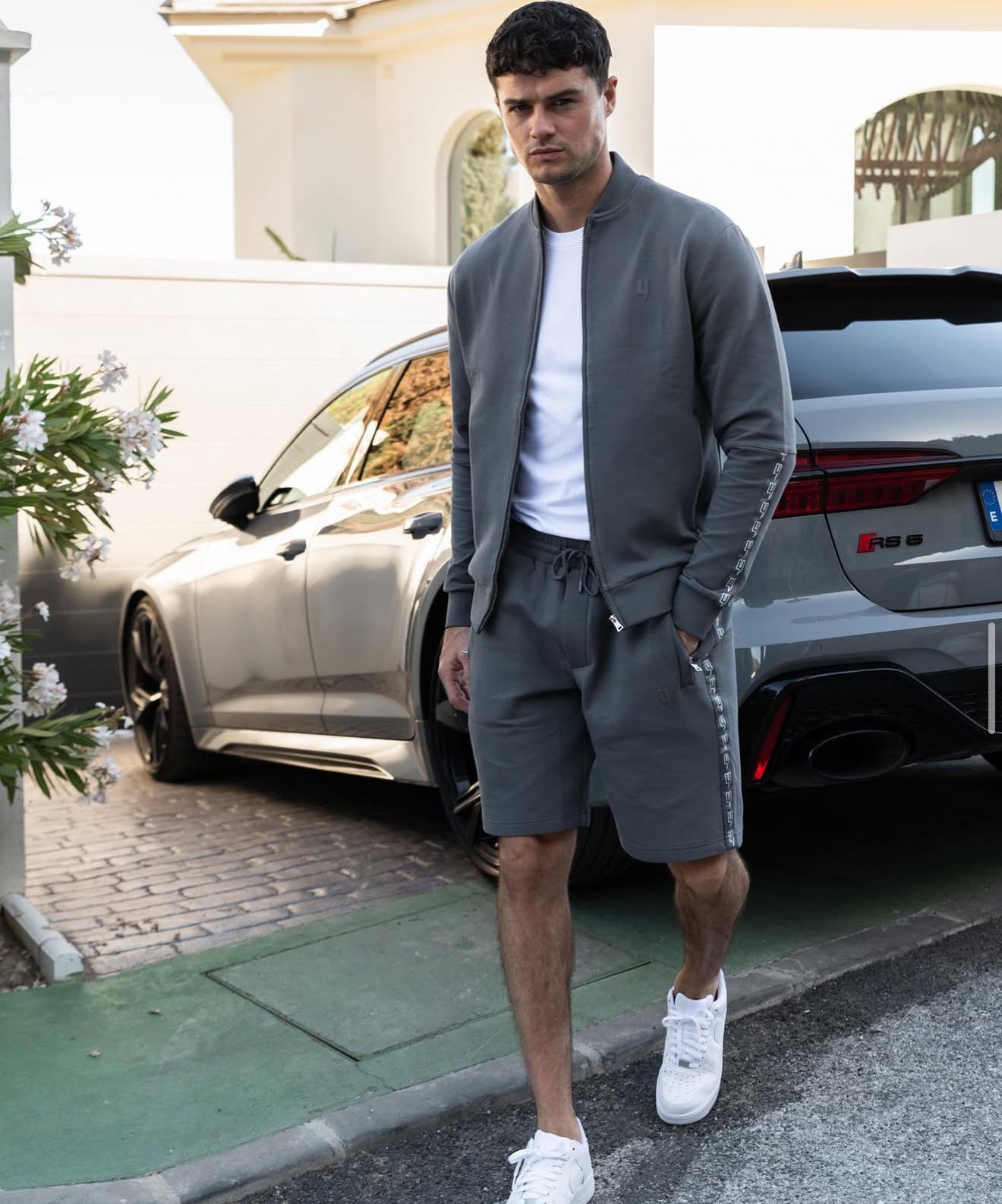 YELIR WORLD CARDIGAN