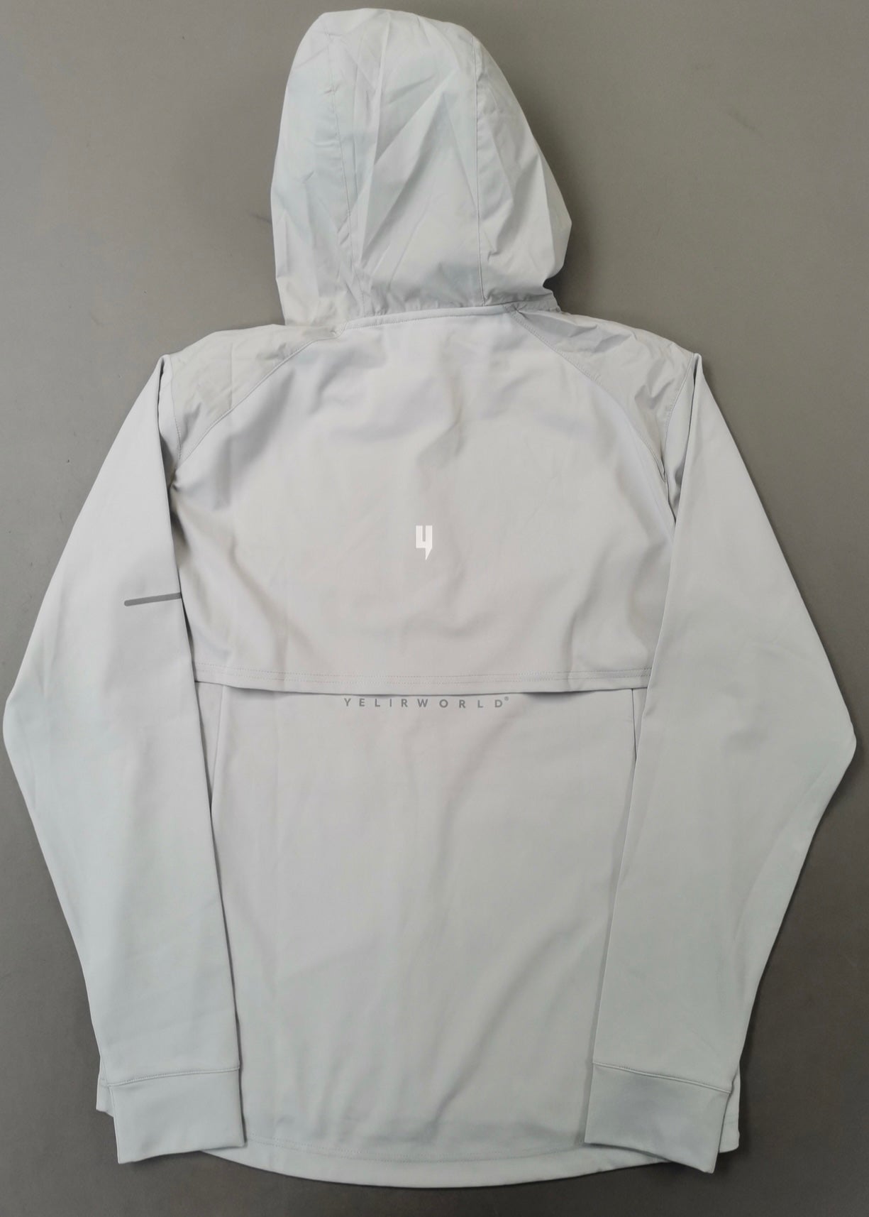 YELIR WORLD GREY WINDCHEATER (rare)