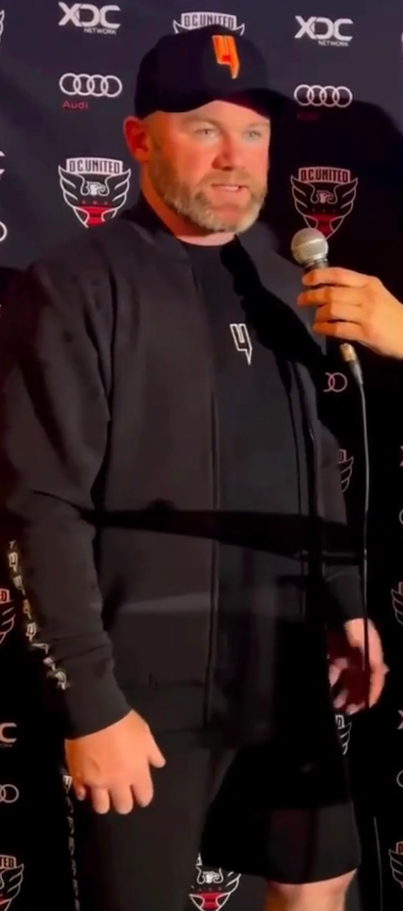 YELIR WORLD CARDIGAN BLACK